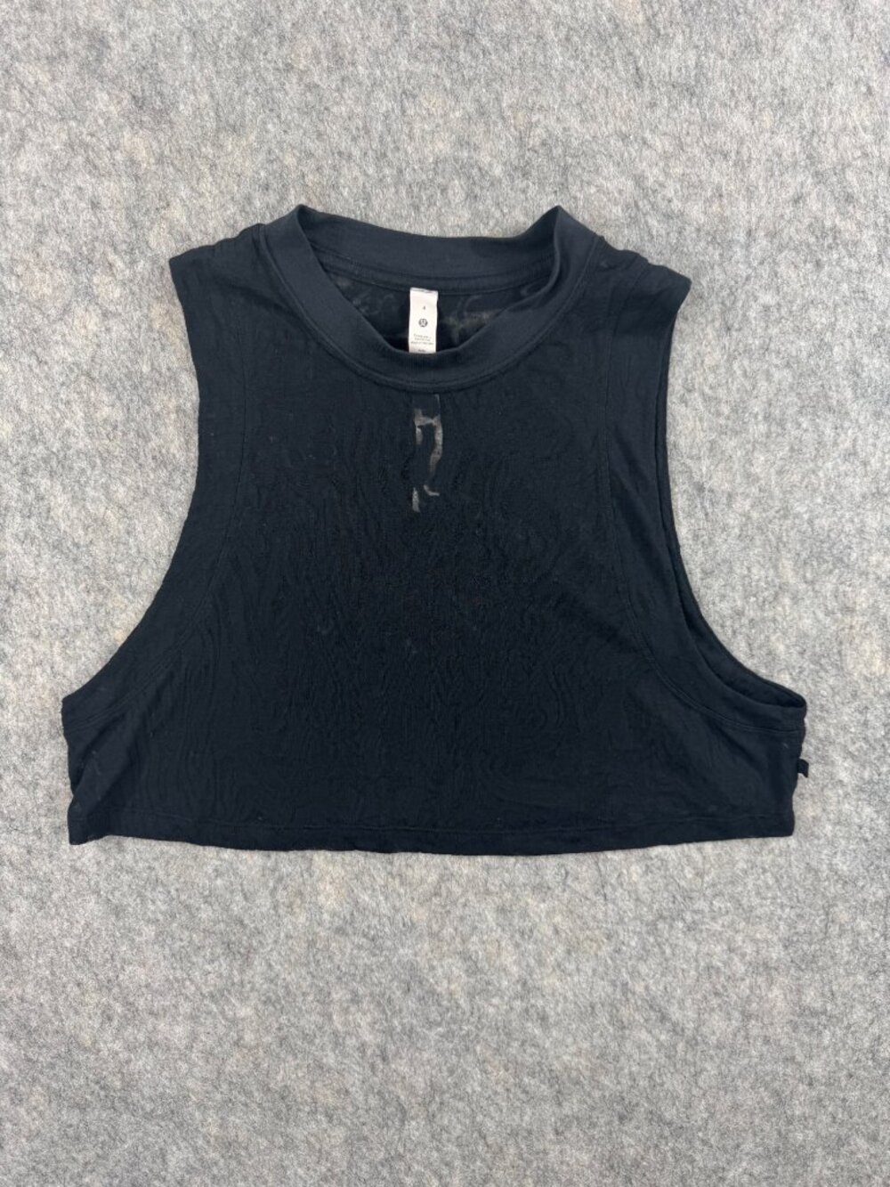Lululemon All Yours Top Cropped Tank Sz 4 Textured Veil Pattern Black